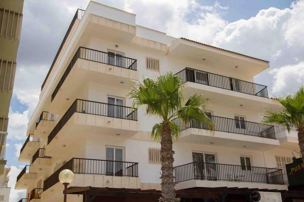 Apartamentos Charlys Can Picafort Can Picafort  Exteriér fotografie